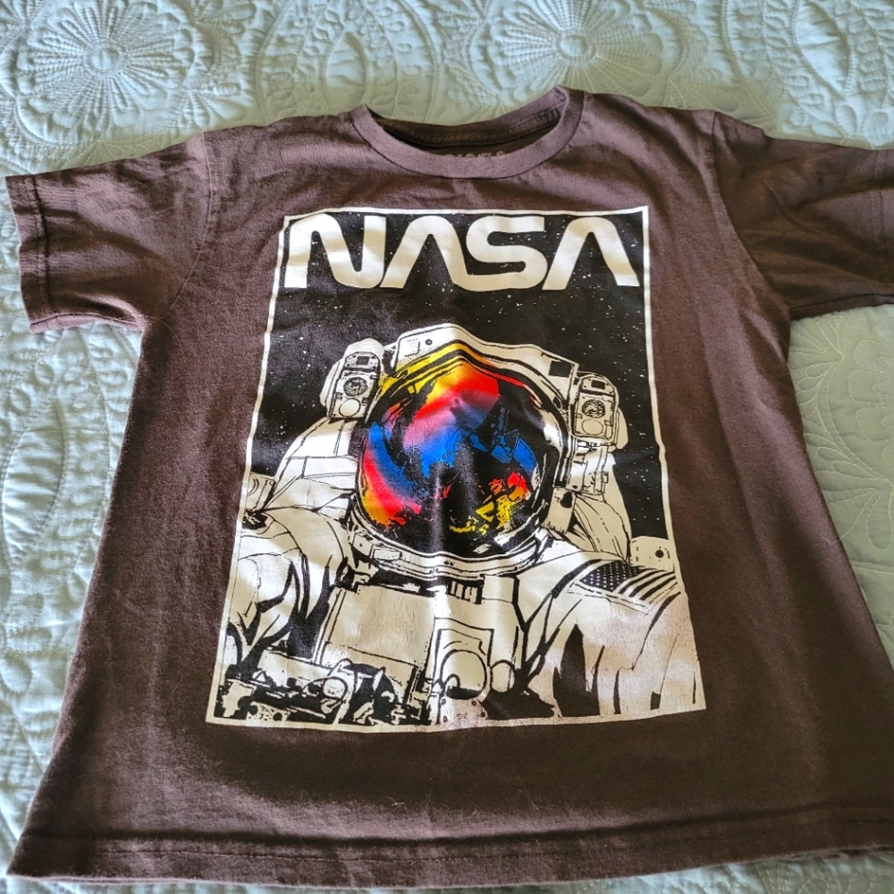 Size 8 boys NASA tshirt